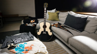 Gibson kooperiert mit den Everly Brothers für limitierte SJ-200 Akustikgitarre