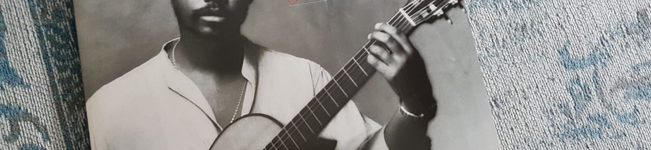 Traum-Vinyl zum Chillen -A time for Love- von Earl Klugh – einer der ganz großen Jazz Gitarren Virtuose