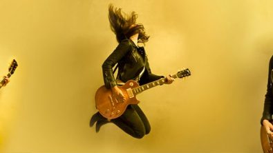 Laura Cox auf Tour